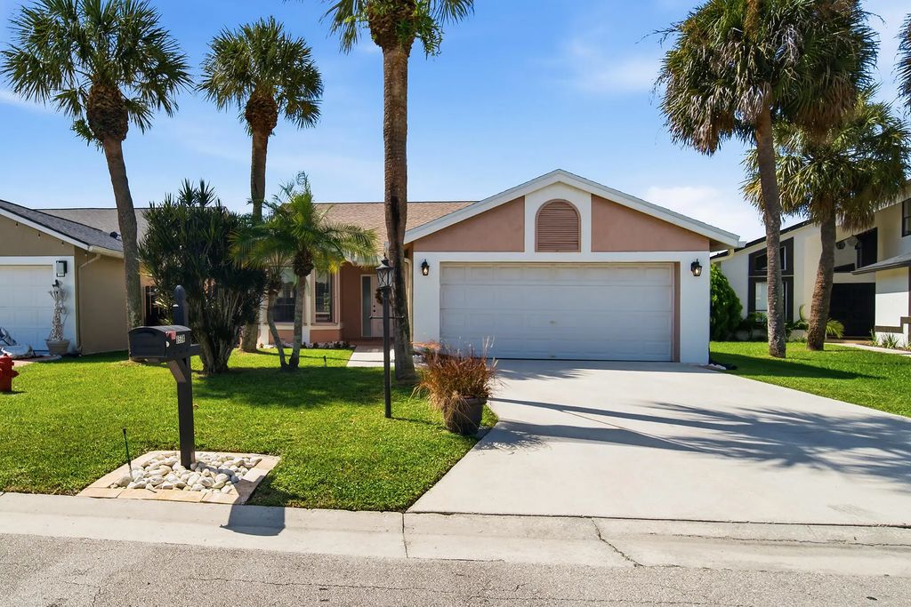8594 Jared Way, Boca Raton