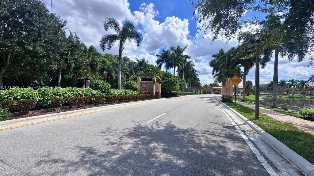 919 Sw 147th Avenue #2005, Pembroke Pines