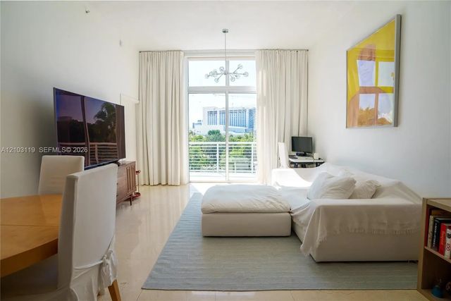 2 of 33 - 2001 Meridian Avenue #516, Miami Beach, FL