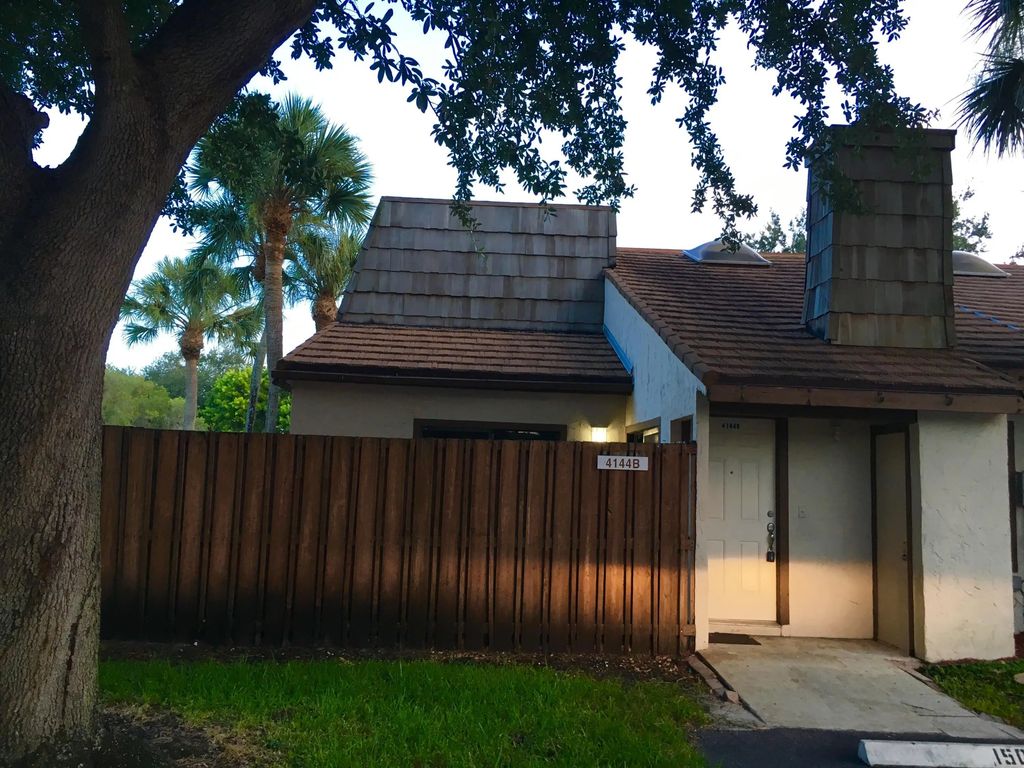 4144 Palm Bay Circle #b, West Palm Beach