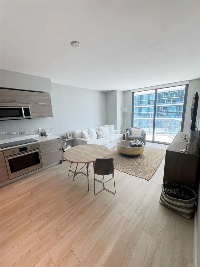 5 of 30 - 1300 S Miami Avenue #2808, Miami, FL