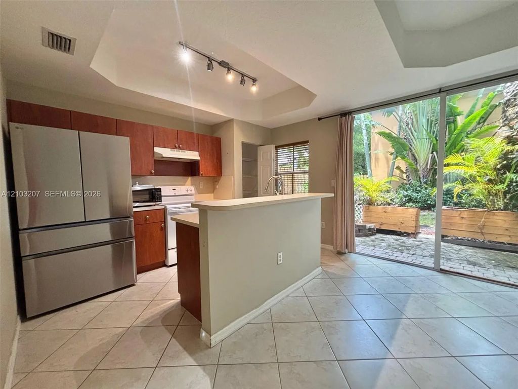 2307 Anchor Court #4006, Dania Beach