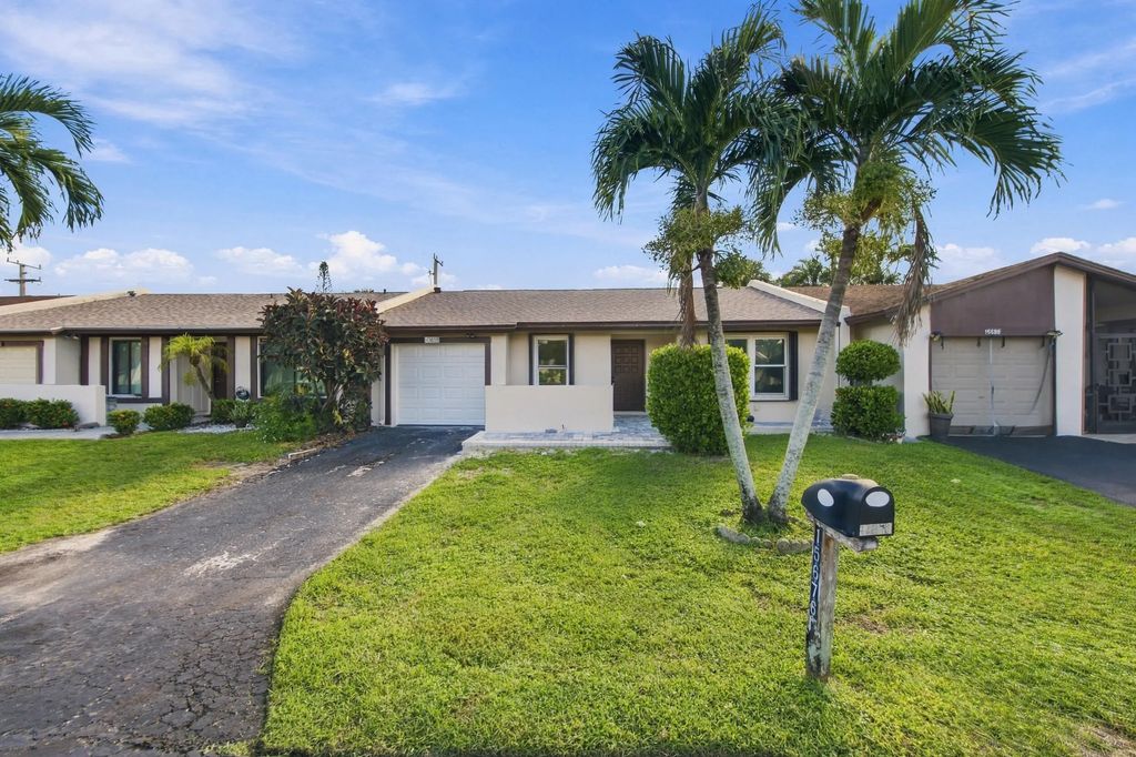 15676 Bottlebrush Circle, Delray Beach