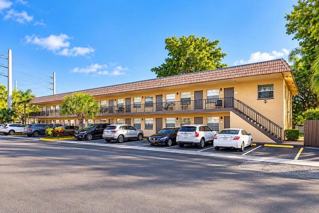3 of 48 - 1150 Ne 17th Court, Fort Lauderdale, FL