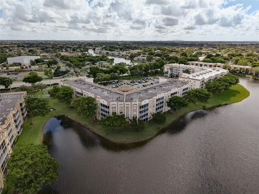7623 Southampton Terrace #206, Tamarac
