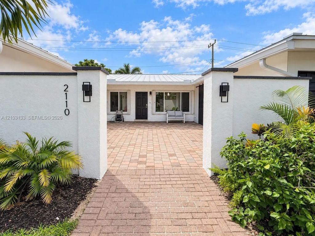 2110 Ne 56th Street #1, Fort Lauderdale