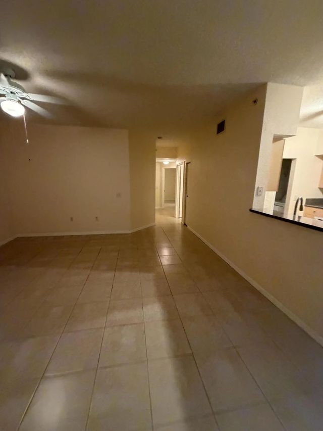 3 of 13 - 350 Crestwood Circle #308, Royal Palm Beach, FL