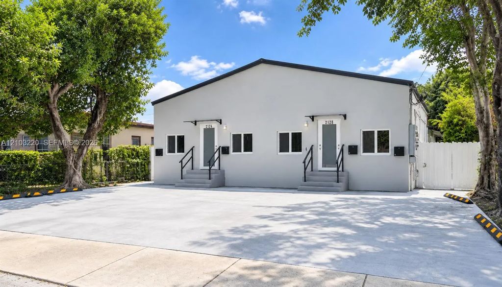 2126 Nw 24th Street #a, Miami