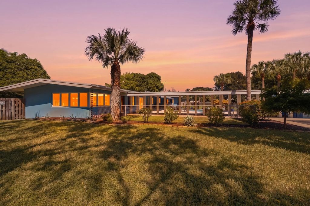 4501 E Country Club Circle, Plantation