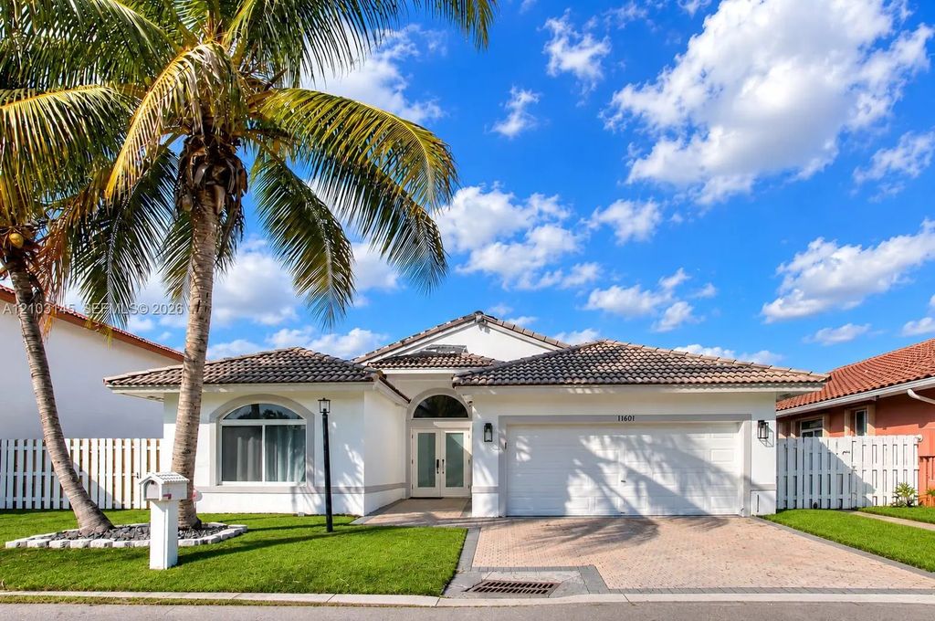 11611 Sw 10th Court, Pembroke Pines