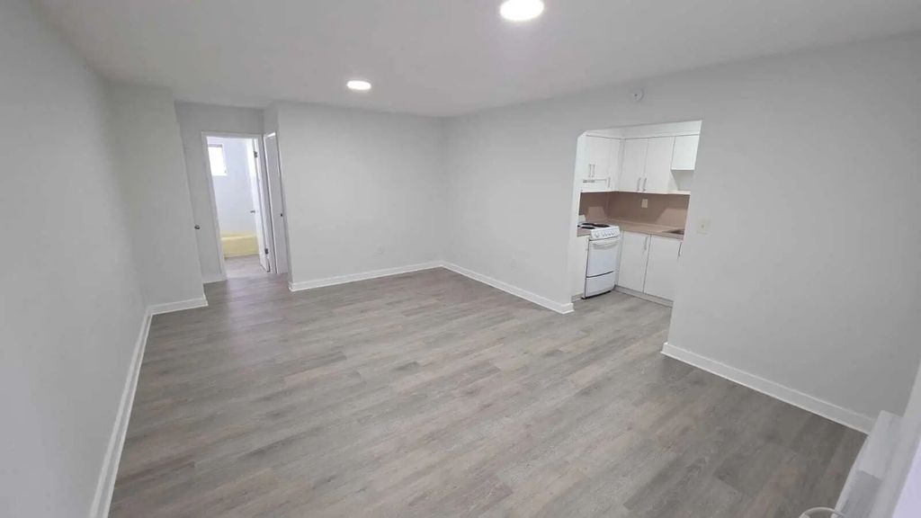 7624 Pembroke Road #c, Miramar