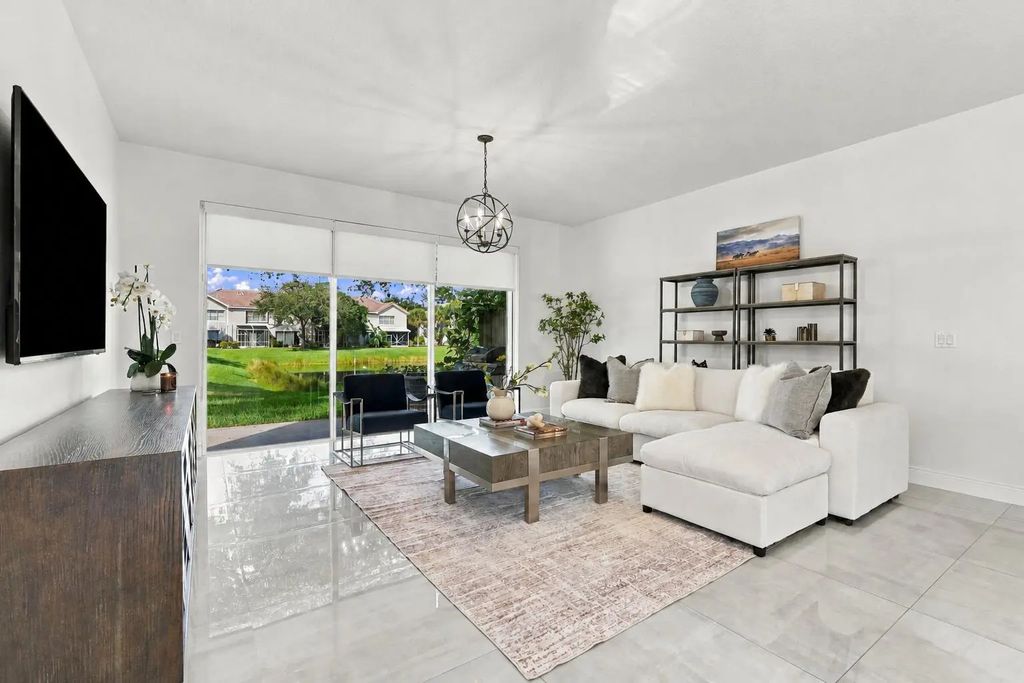 1086 Woodfield Road, Greenacres