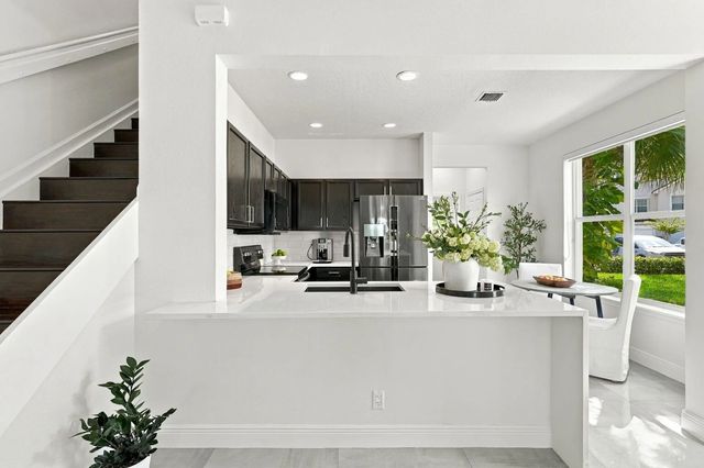 5 of 25 - 1086 Woodfield Road, Greenacres, FL