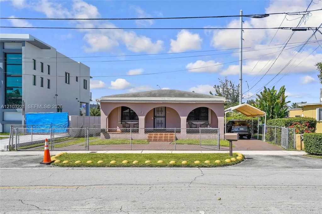20 Tamiami Canal Road, Miami
