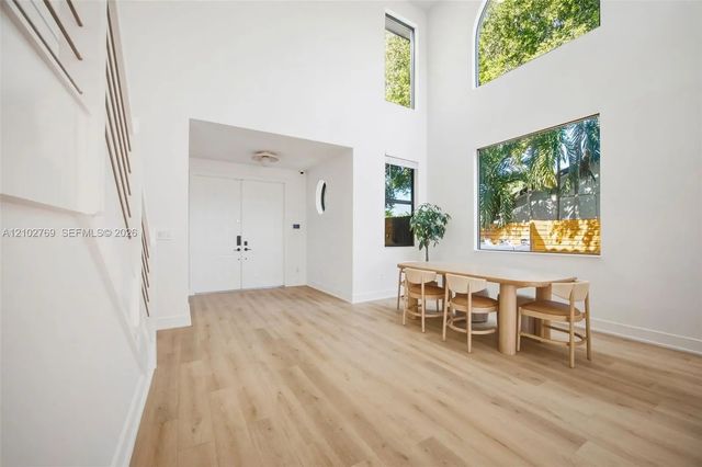 3 of 29 - 6434 Sw 38th Street, Miami, FL