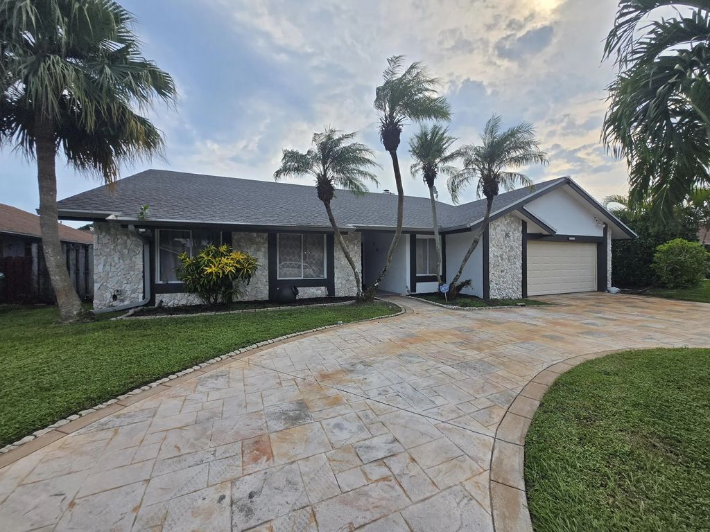 7358 Nw 49th Street, Lauderhill