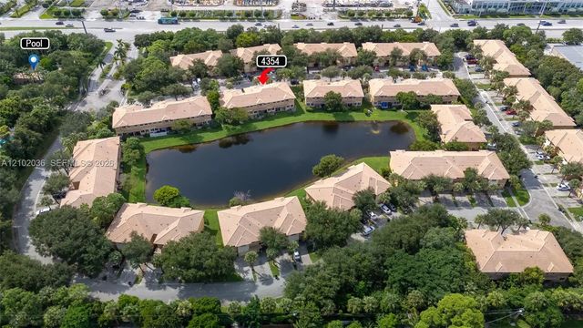 3 of 34 - 4354 Berkshire Wharf Drive, Lake Worth, FL