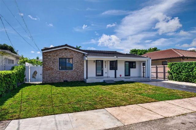 2 of 32 - 4752 Sw 1st Street, Miami, FL