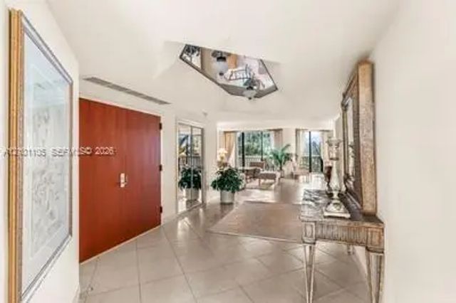 5 of 33 - 2000 Island Boulevard #609, Aventura, FL