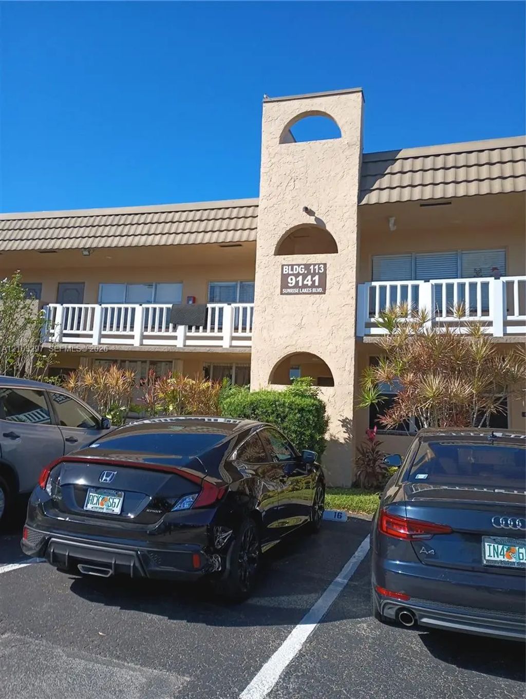 9141 Sunrise Lakes Boulevard #219, Sunrise
