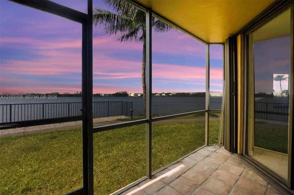 15545 N Miami Lakeway N #106, Miami Lakes