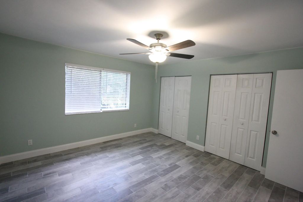 1141 Goldenrod Road, Wellington