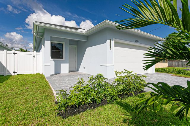 2 of 52 - 2375 Faith Avenue, Schall Circle, FL