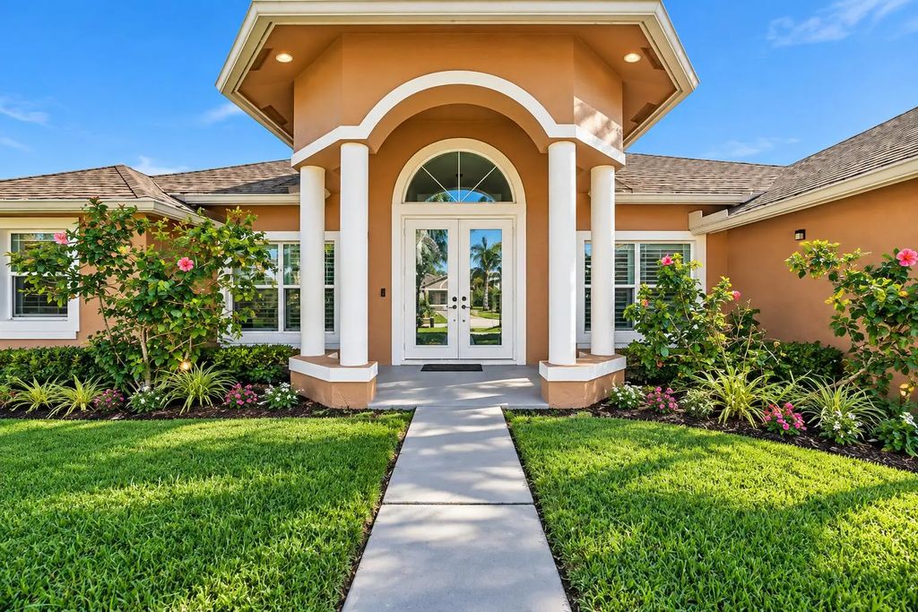1586 Sw Calmar Avenue, Port St. Lucie