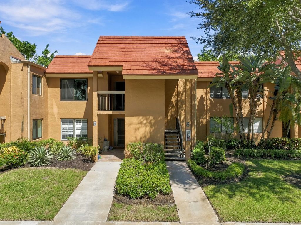 11172 Green Lake Drive #203, Boynton Beach