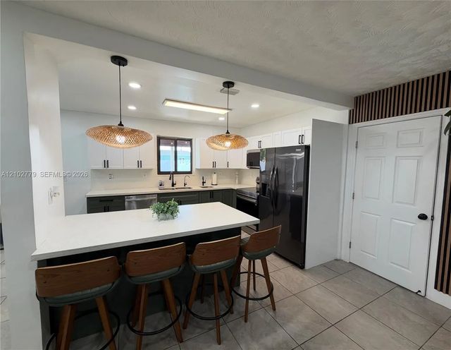 4 of 28 - 14643 Sw 104th Avenue, Miami, FL