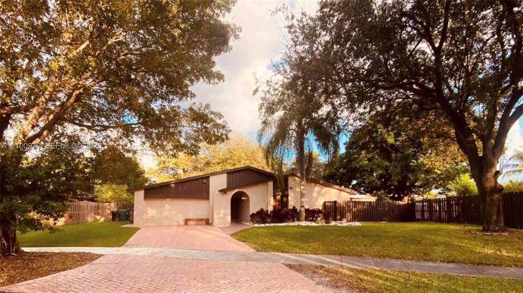 10705 Sw 134th Court, Miami