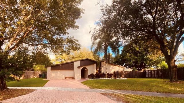 10705 Sw 134th Court, Miami