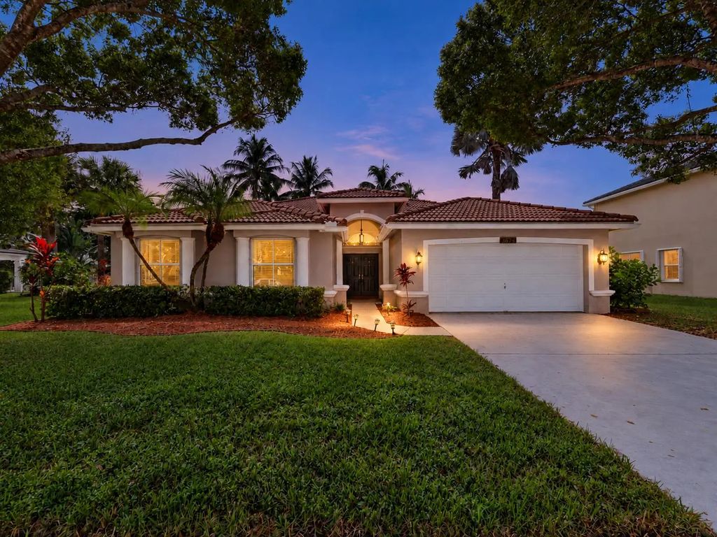5574 Bermuda Dunes Circle, Lake Worth