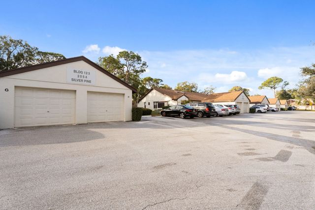 2 of 21 - 2054 Sw Silver Pine Way #123h, Palm City, FL