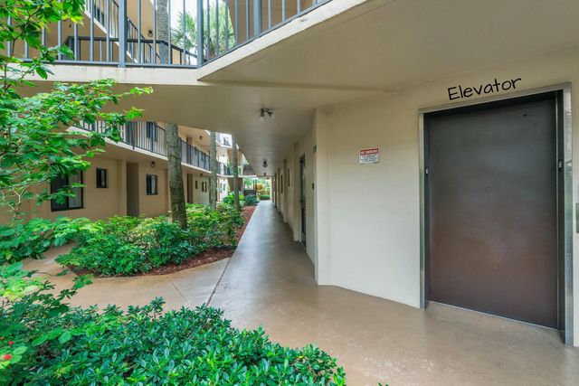 3 of 40 - 5280 Las Verdes Circle #320, Delray Beach, FL