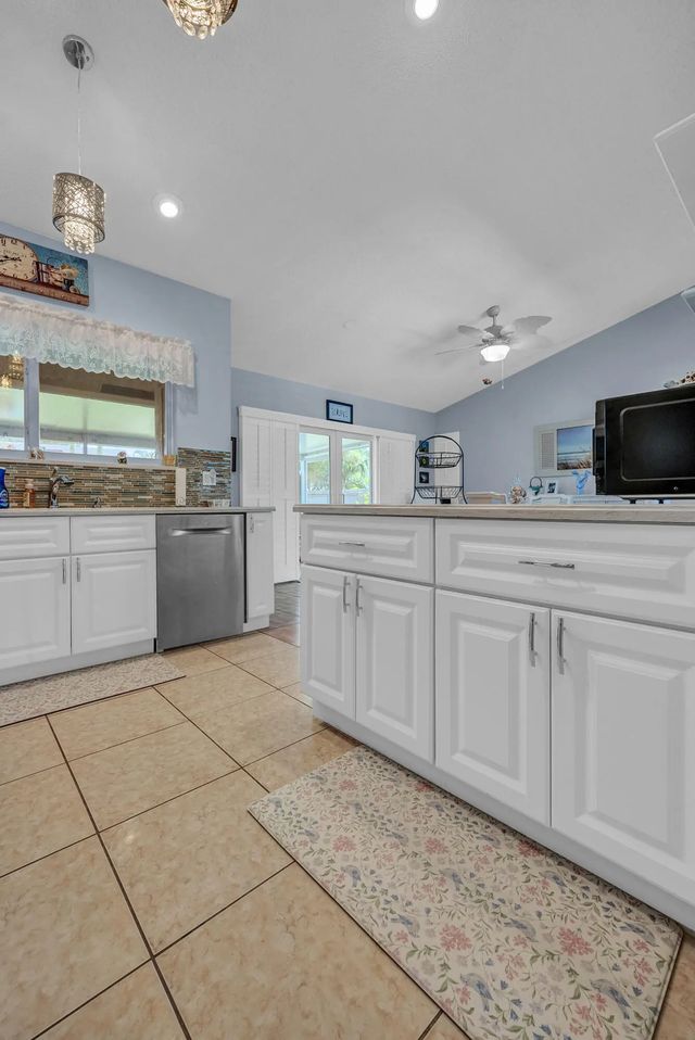 5 of 29 - 8026 Marshwood Lane, Lake Worth, FL