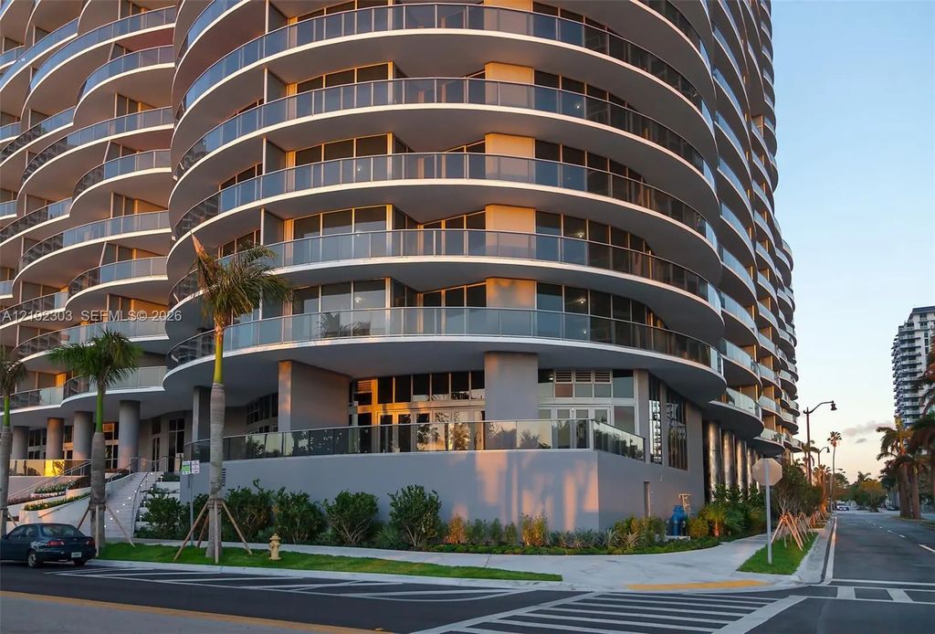 488 Ne 18th Street #1601, Miami