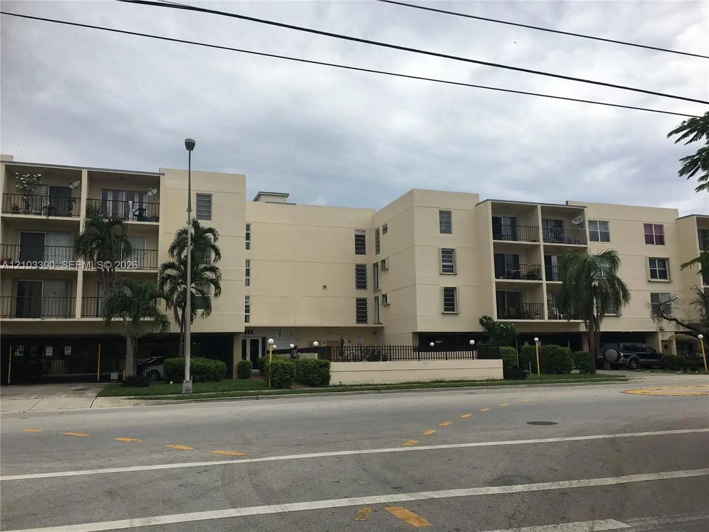 555 Ne 123rd Street #212-b, North Miami