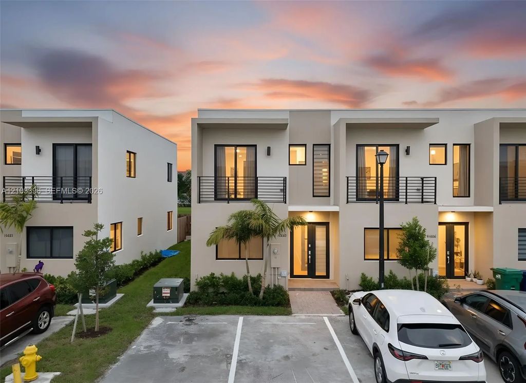 13855 Sw 261st Street, Miami