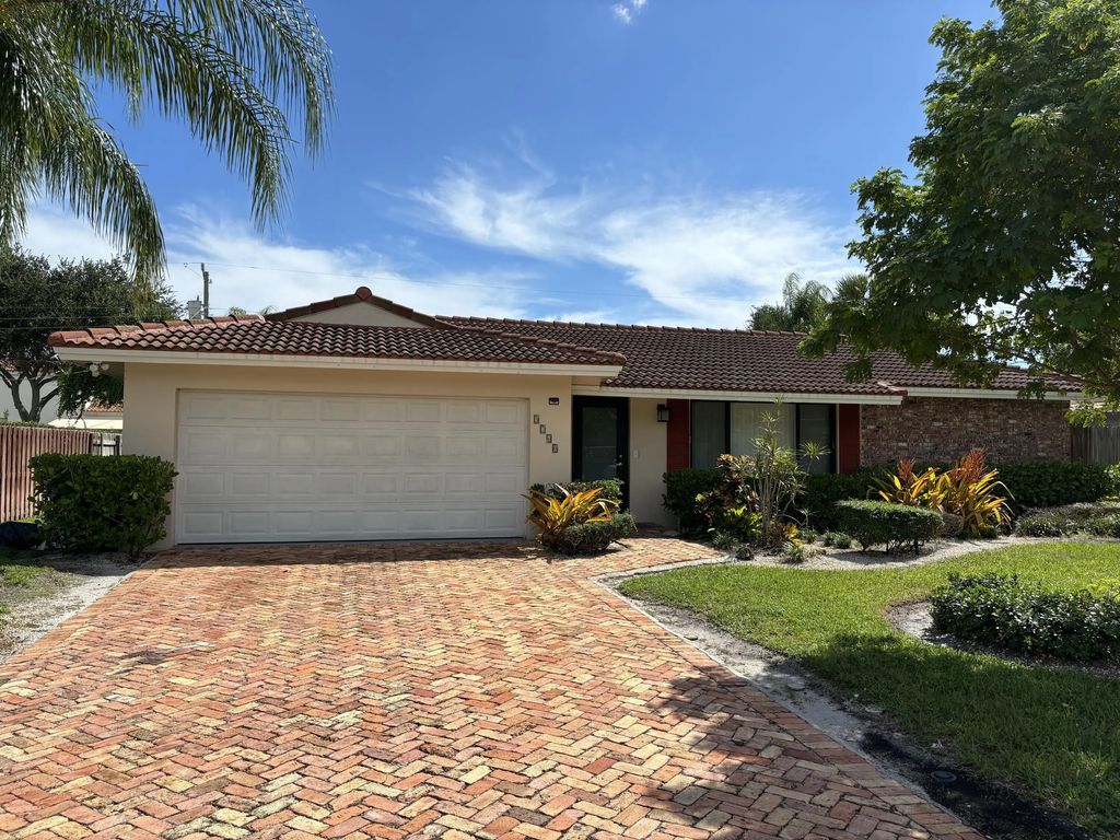 3760 Nw 2nd Court, Boca Raton