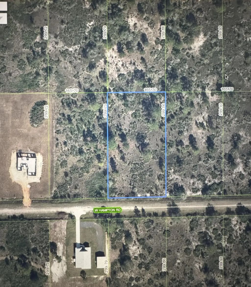 2100 W Hampton Road, Avon Park