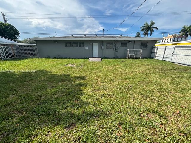 5 of 6 - 280 Nw 183rd Street, Miami Gardens, FL
