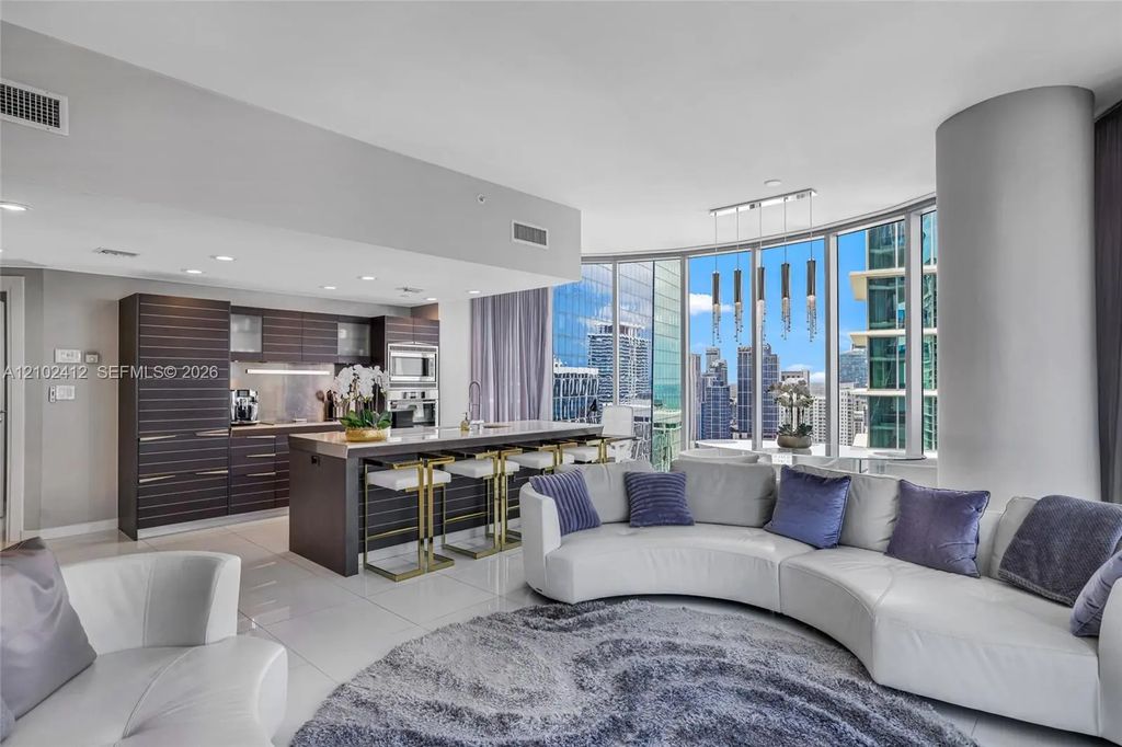 200 Biscayne Boulevard Way #4401, Miami