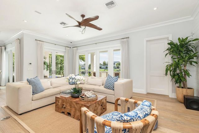3 of 32 - 222 Arlington Road, West Palm Beach, FL