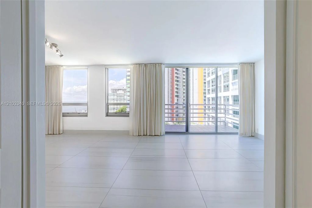 1541 Brickell Avenue #c1008, Miami