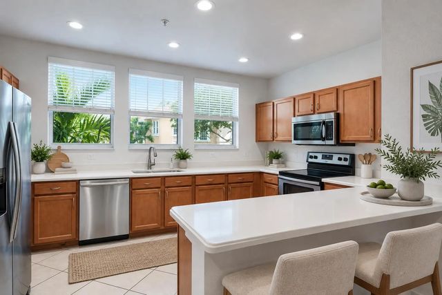 2 of 20 - 430 Amador Lane #6, West Palm Beach, FL