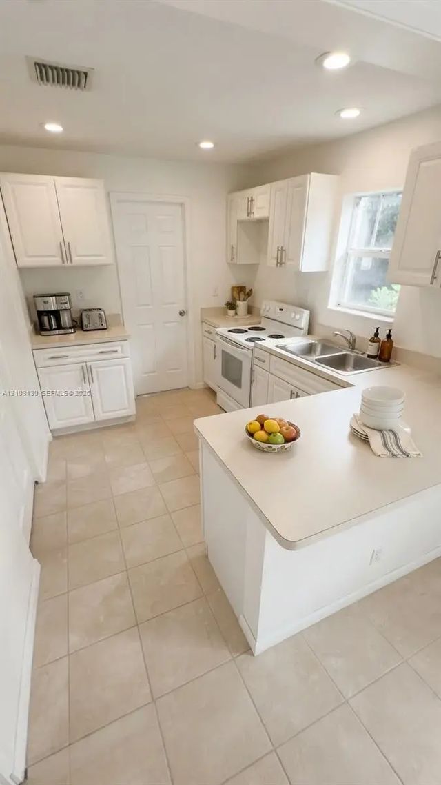 4 of 12 - 1135 22nd Street, West Palm Beach, FL