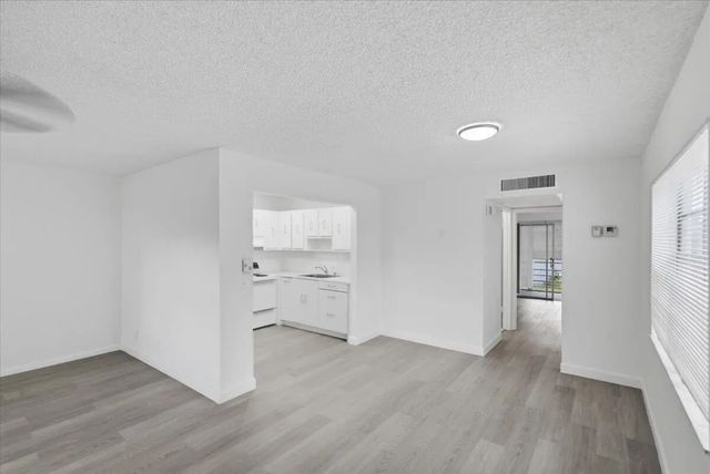 5 of 35 - 527 Normandy K, Delray Beach, FL