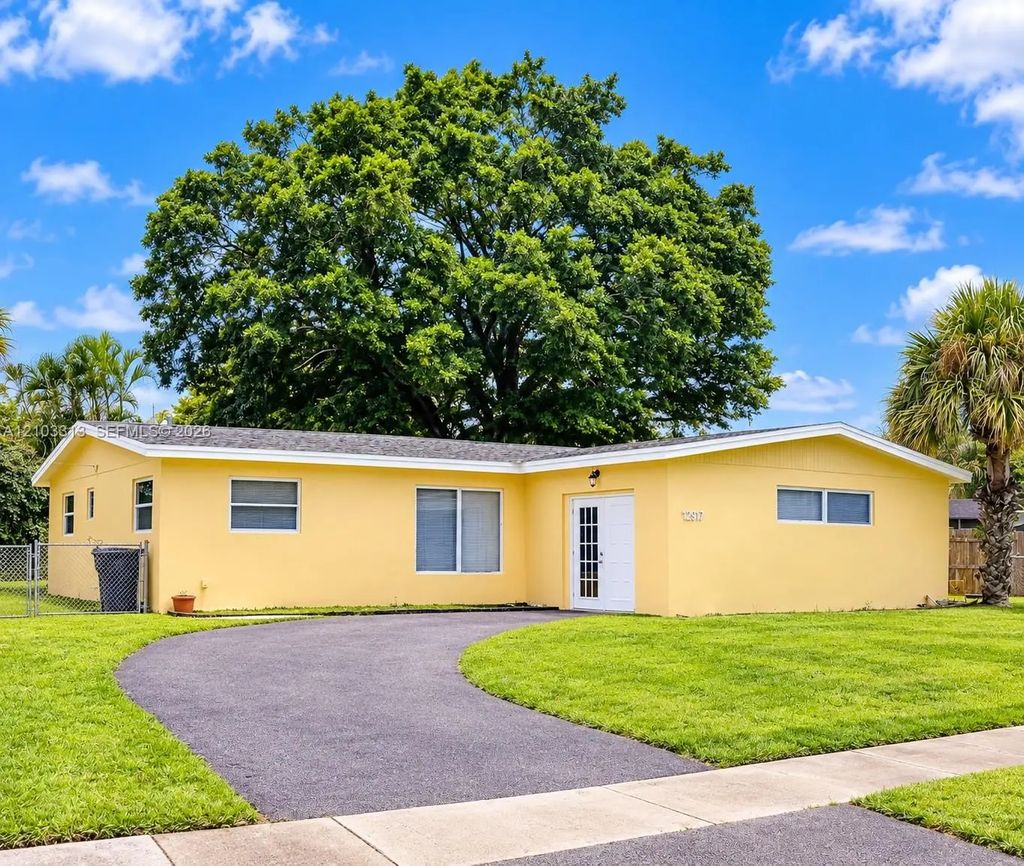 12217 Hillman Drive, Palm Beach Gardens