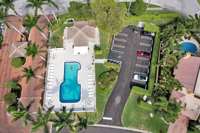3 of 34 - 40 Pelican Pointe Drive #205, Delray Beach, FL